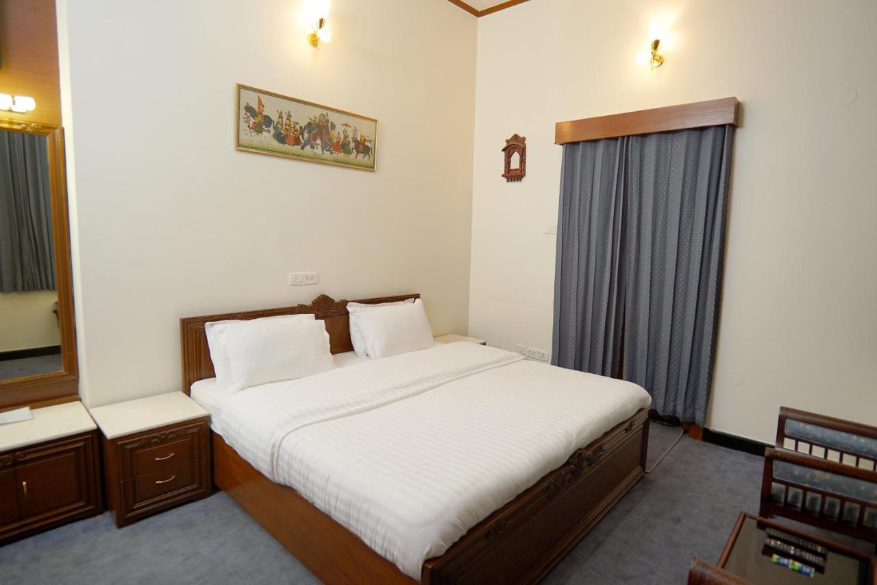 The Edgeworth Bed & Breakfast Shimla Eksteriør bilde